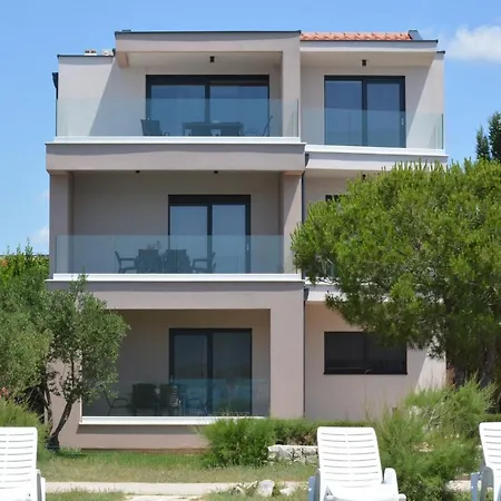 Sole Apartment Turanj Exterior photo
