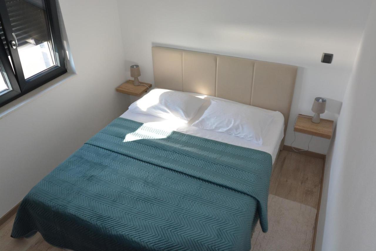 Apartment Sole Turanj