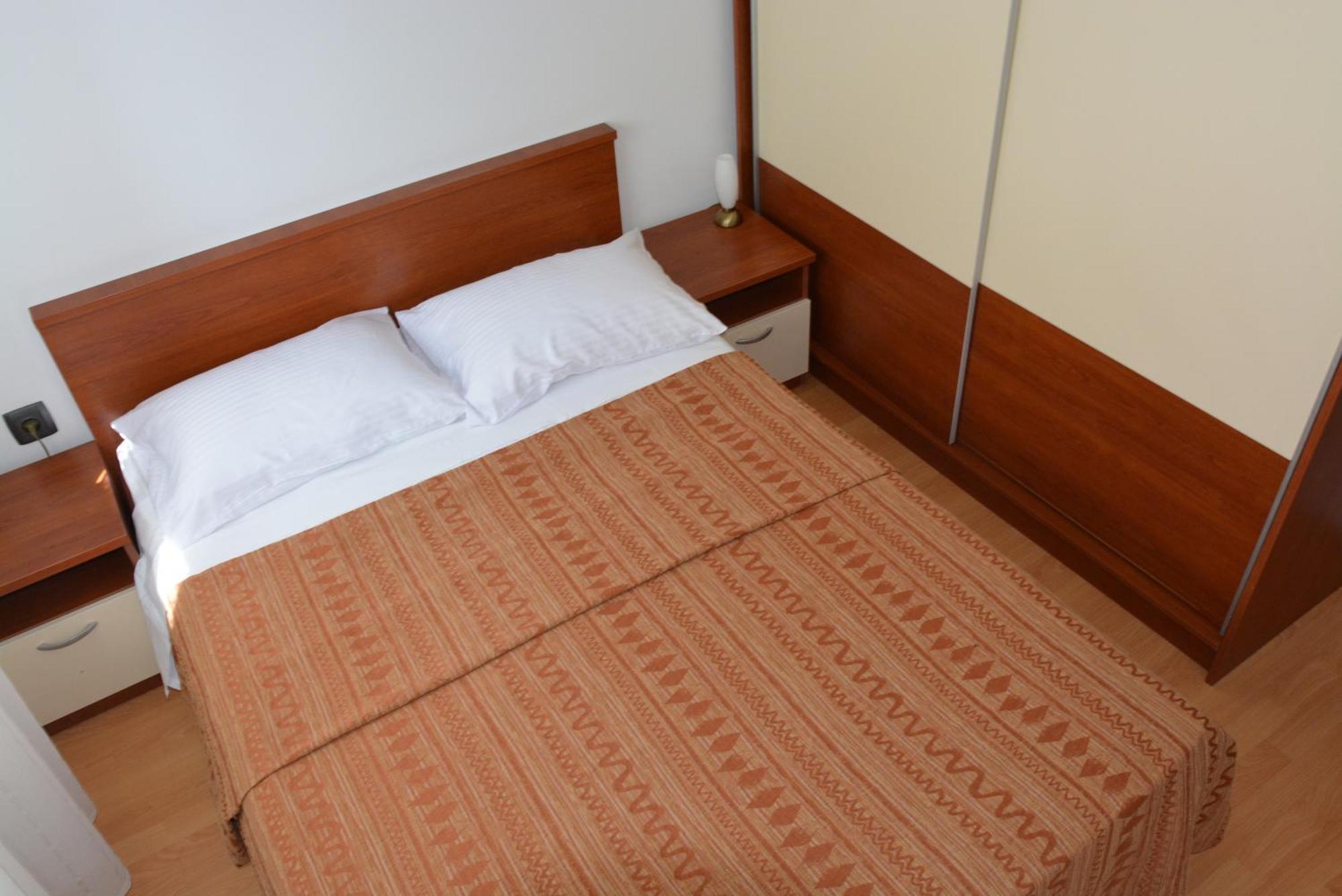 Sole Apartment *